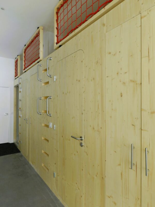 Rénovation CSE Nord Cabine de bain © photo Béatrice Koumanov