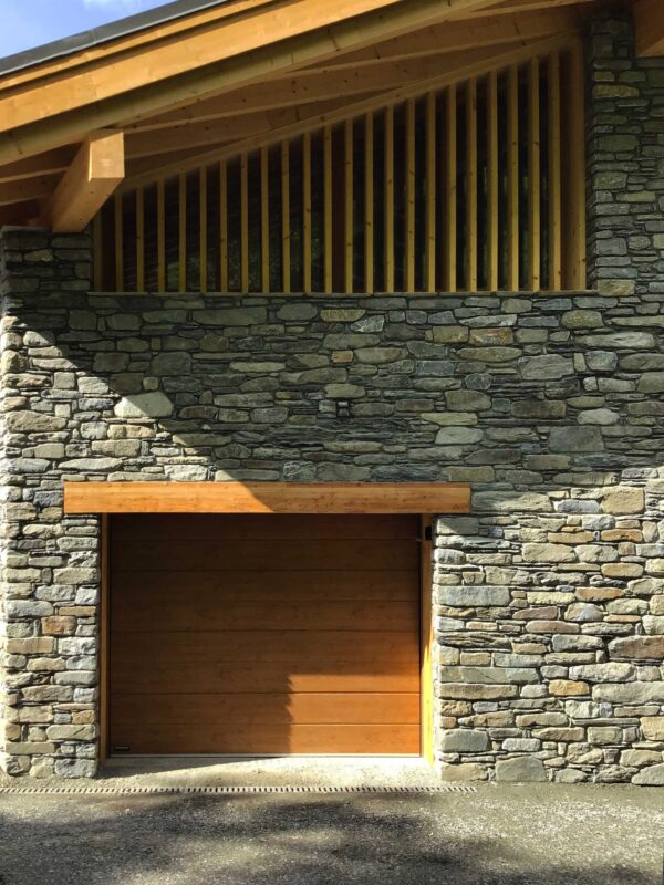 Chalet Pos. Claire-voie et pierres © photo Favre Yohann